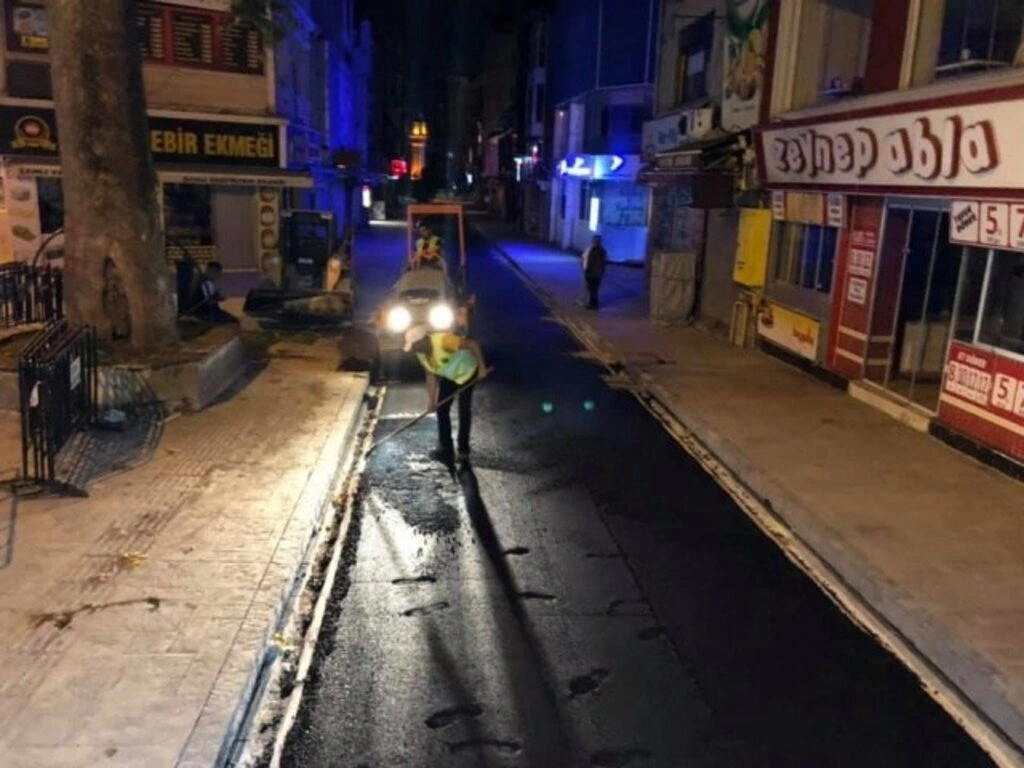 İlkadım'da sokak ve caddeler modern görünüm kazanıyor - Resim 4
