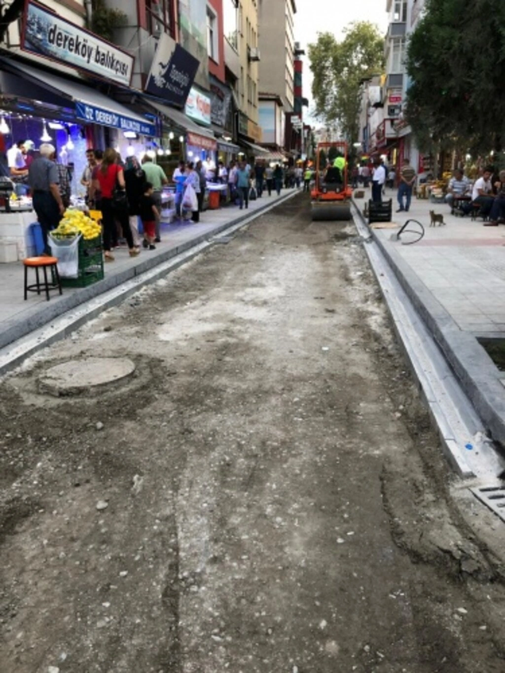 İlkadım'da sokak ve caddeler modern görünüm kazanıyor - Resim 8