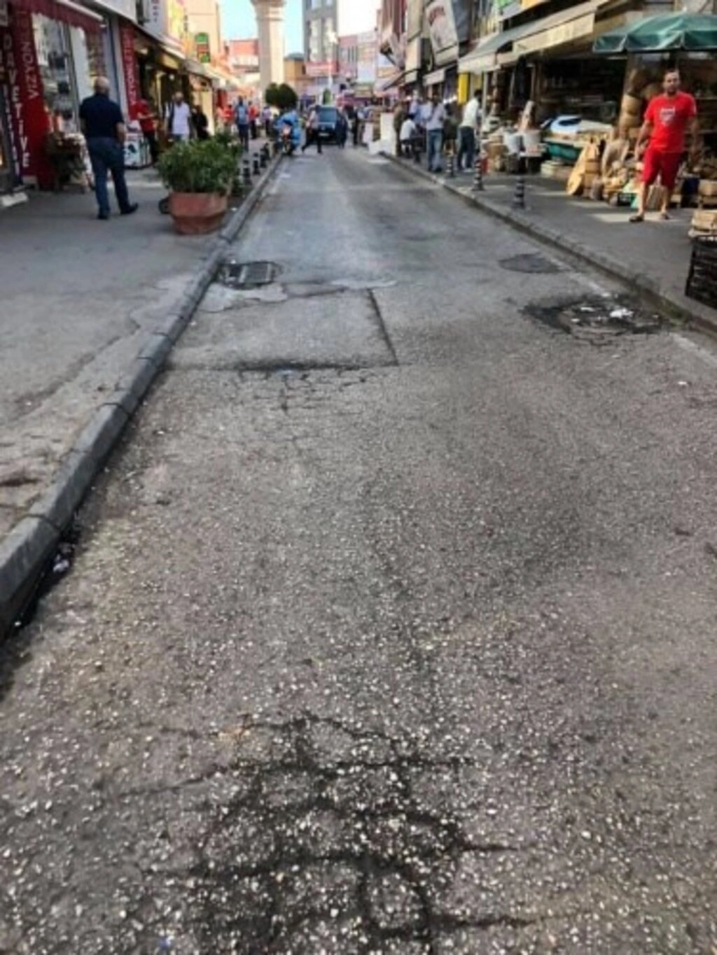 İlkadım'da sokak ve caddeler modern görünüm kazanıyor - Resim 9