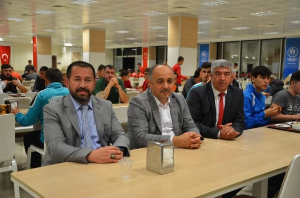 ÖZEL SPORCULAR BİRLEŞTİRİLMİŞ 2. BÖLGE FUTBOL ŞAMPİYONASI SAMSUN'DA BAŞLADI - Resim 4