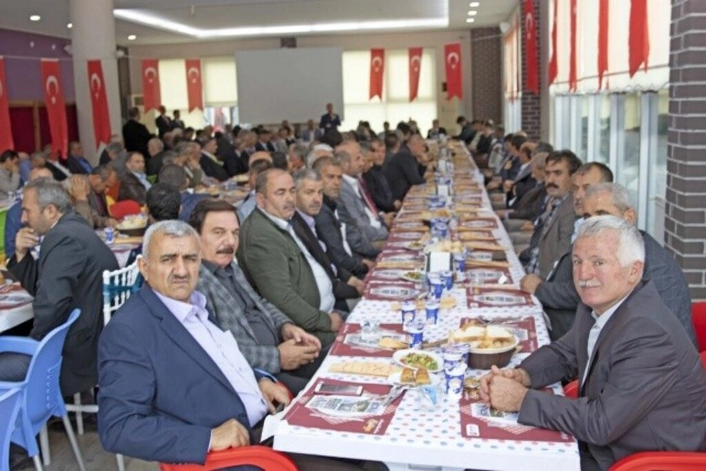 BAFRA'DA MUHTARLAR GÜNÜ KUTLANDI - Resim 12