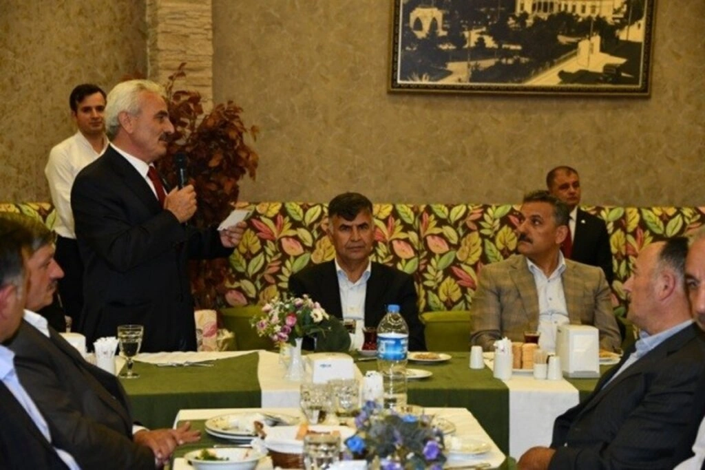 Muhtarlar Günü kapsamında Sevgi Kafe’de akşam yemeği düzenlendi - Resim 12