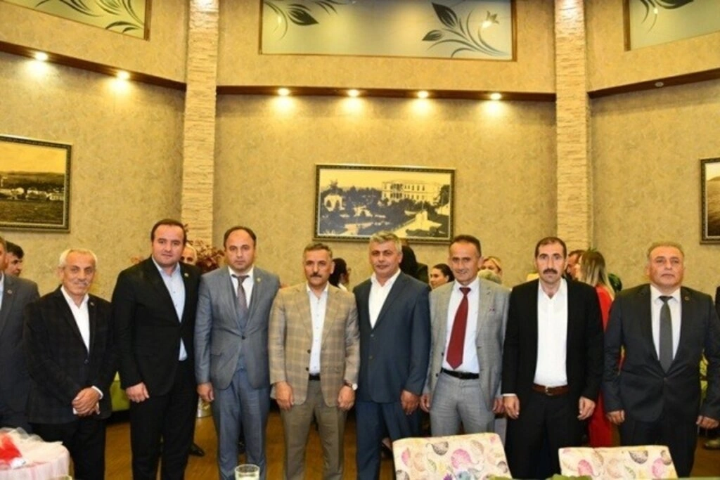 Muhtarlar Günü kapsamında Sevgi Kafe’de akşam yemeği düzenlendi - Resim 16