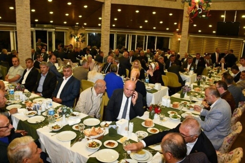 Muhtarlar Günü kapsamında Sevgi Kafe’de akşam yemeği düzenlendi - Resim 17
