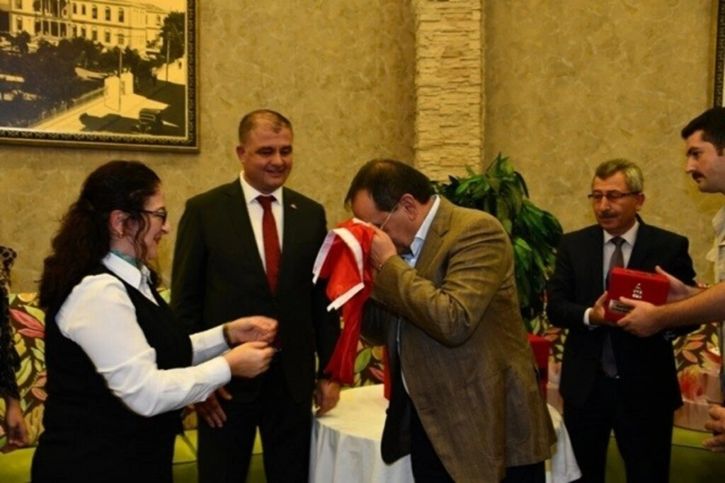 Muhtarlar Günü kapsamında Sevgi Kafe’de akşam yemeği düzenlendi - Resim 28