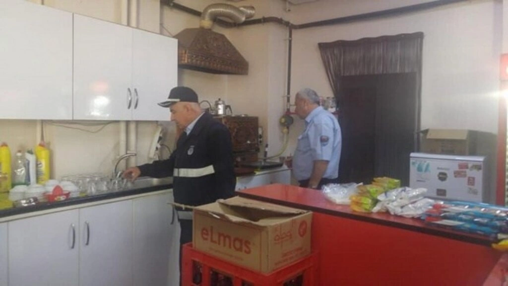 İlkadım'da Kahvehaneler ve Çay Ocakları Denetlendi - Resim 4