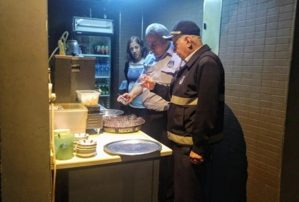 İlkadım'da Kahvehaneler ve Çay Ocakları Denetlendi - Resim 6