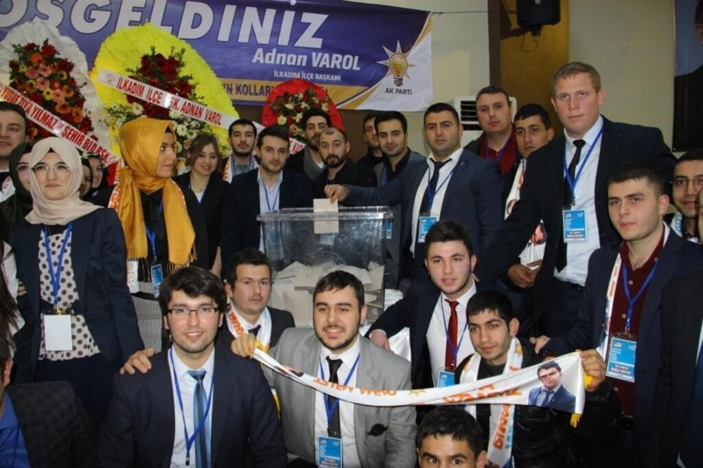 AK Parti İlkadım İlçe Gençlik Kolları 2. Olağan Kongresi  - Resim 17