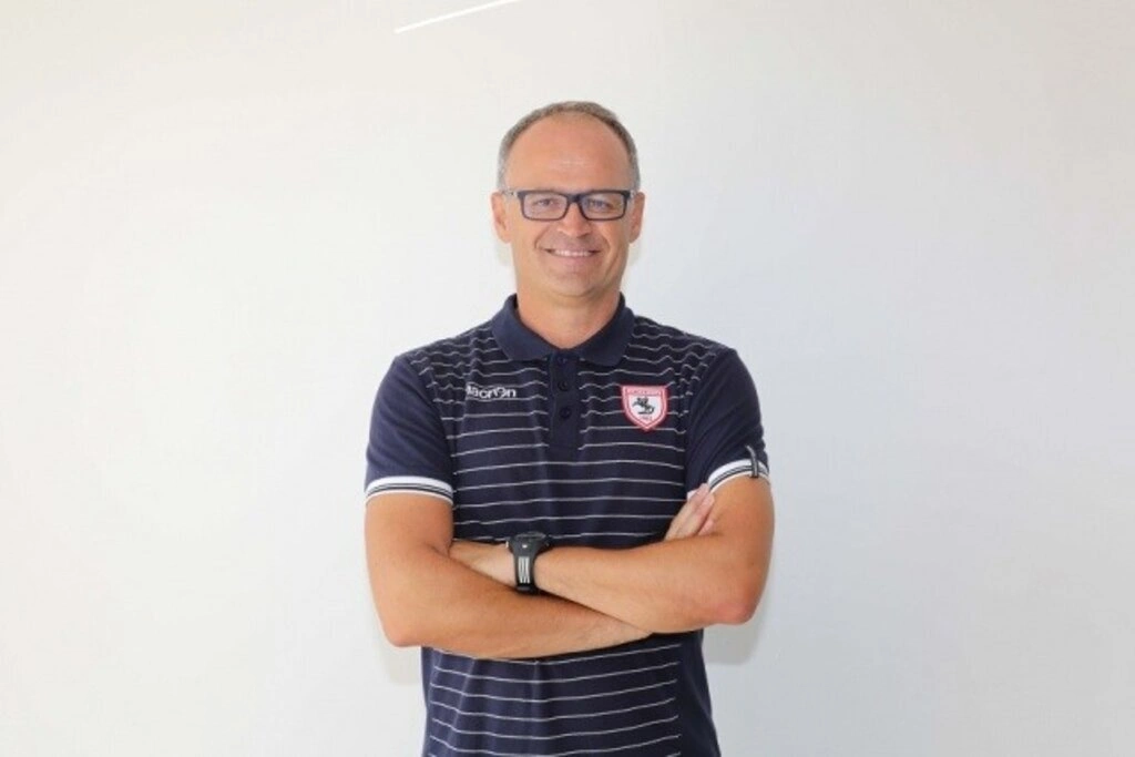 Samsunspor'da şok istifa, İrfan Buz istifa etti - Resim 1