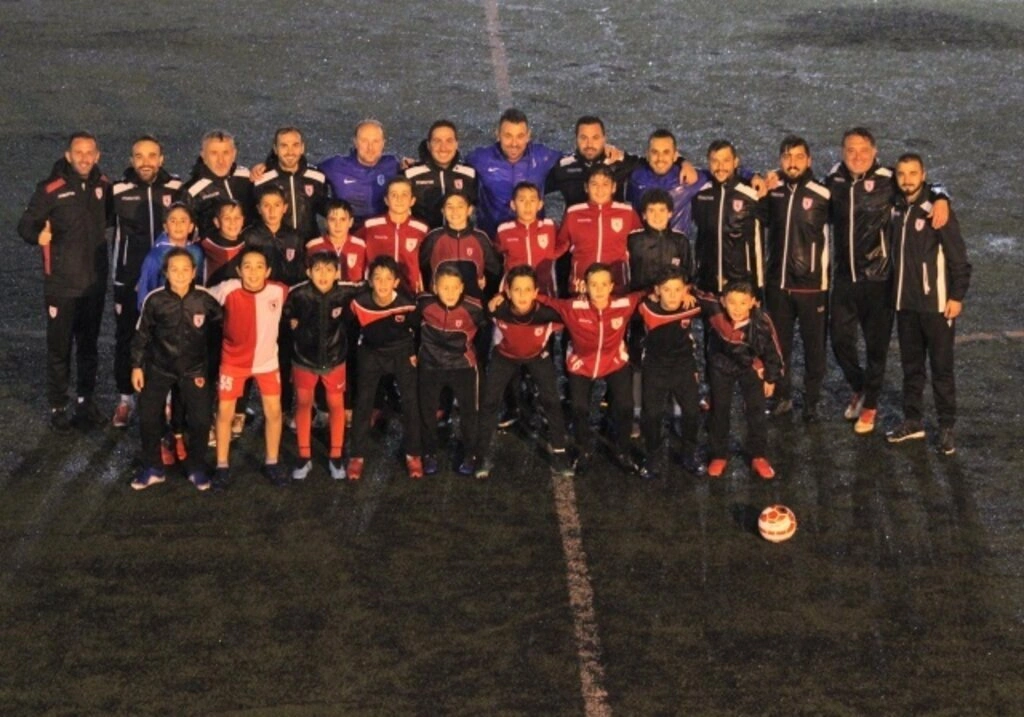 GENK ANTRENÖRLERİ FUTBOL OKULU ANTRENMANI TAKİP ETTİ - Resim 4