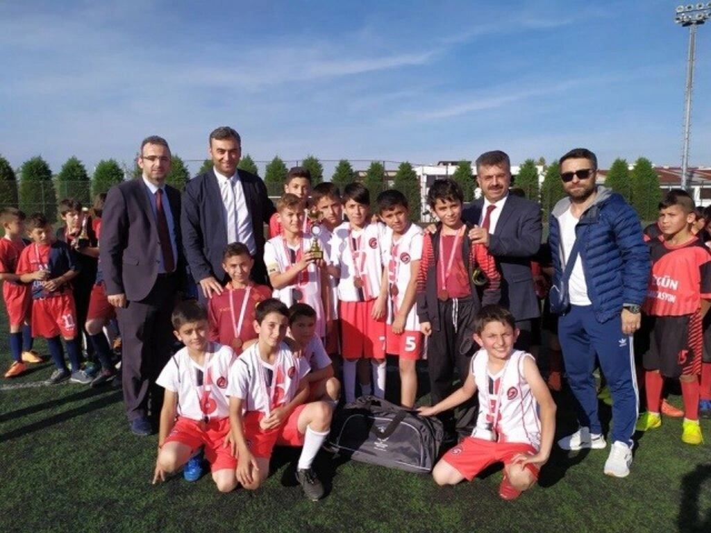 Çarşamba'da 29 Ekim Cumhuriyet kupası futbol turnuvası - Resim 1
