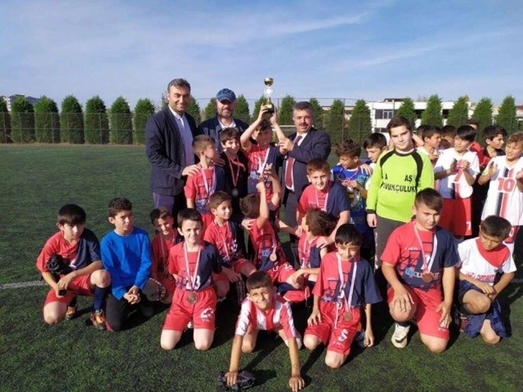 Çarşamba'da 29 Ekim Cumhuriyet kupası futbol turnuvası - Resim 10