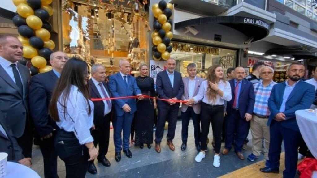 Es Milano Butik Çiftlik Caddesi'nde açıldı - Resim 3