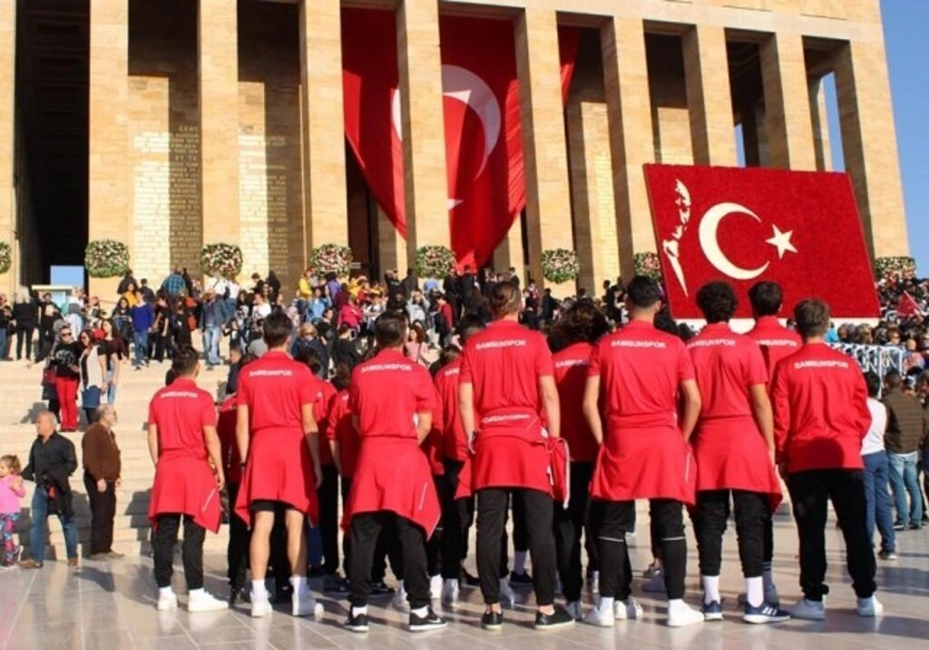 Samsunspor Futbol Akademisi oyuncuları Ata'nın huzurunda - Resim 6