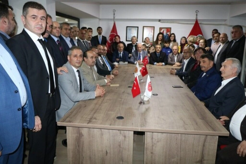 MHP İlkadım ve Canik'te bayrak değişimi yapıldı - Resim 6