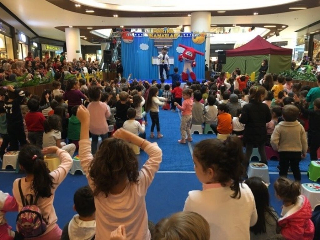 Samsun Piazza’da Kadınlara da Çocuklara da Eğlence - Resim 1