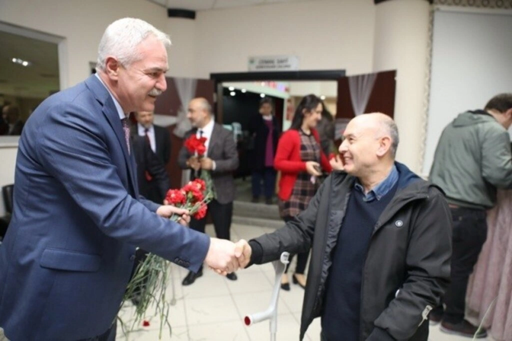 İlkadım Belediyesi'nden Öğretmenler Günü Kutlaması - Resim 3