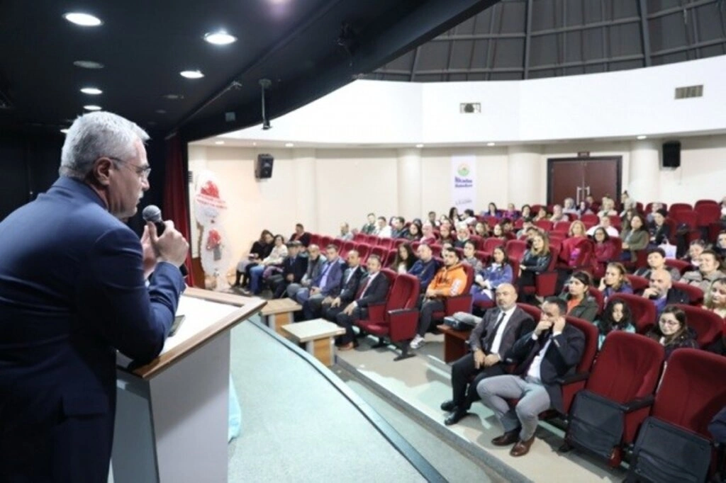 İlkadım Belediyesi'nden Öğretmenler Günü Kutlaması - Resim 4
