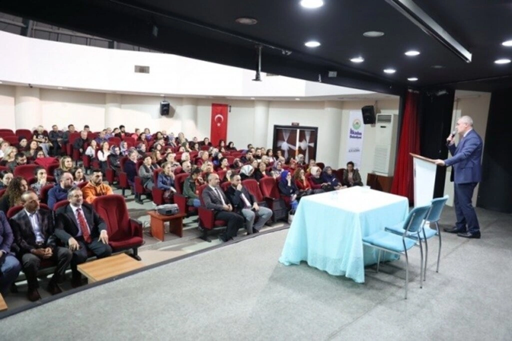İlkadım Belediyesi'nden Öğretmenler Günü Kutlaması - Resim 12