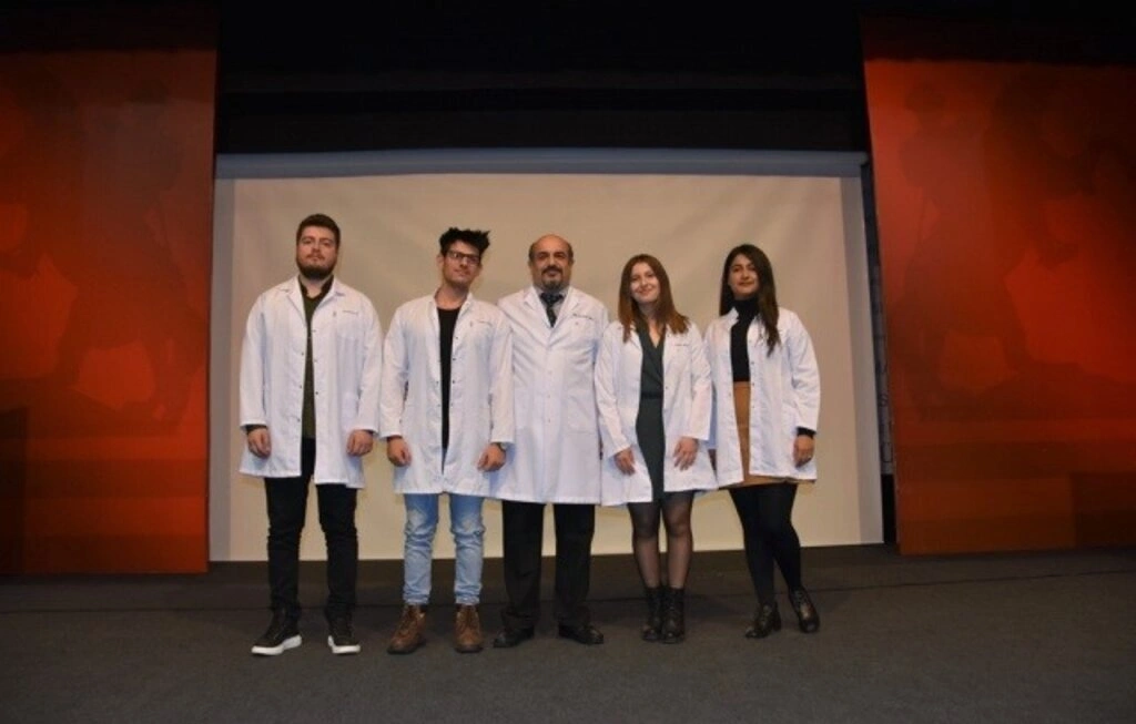 Genç Diş Hekimi Adayları Beyaz Önlüklerini Giydi - Resim 2