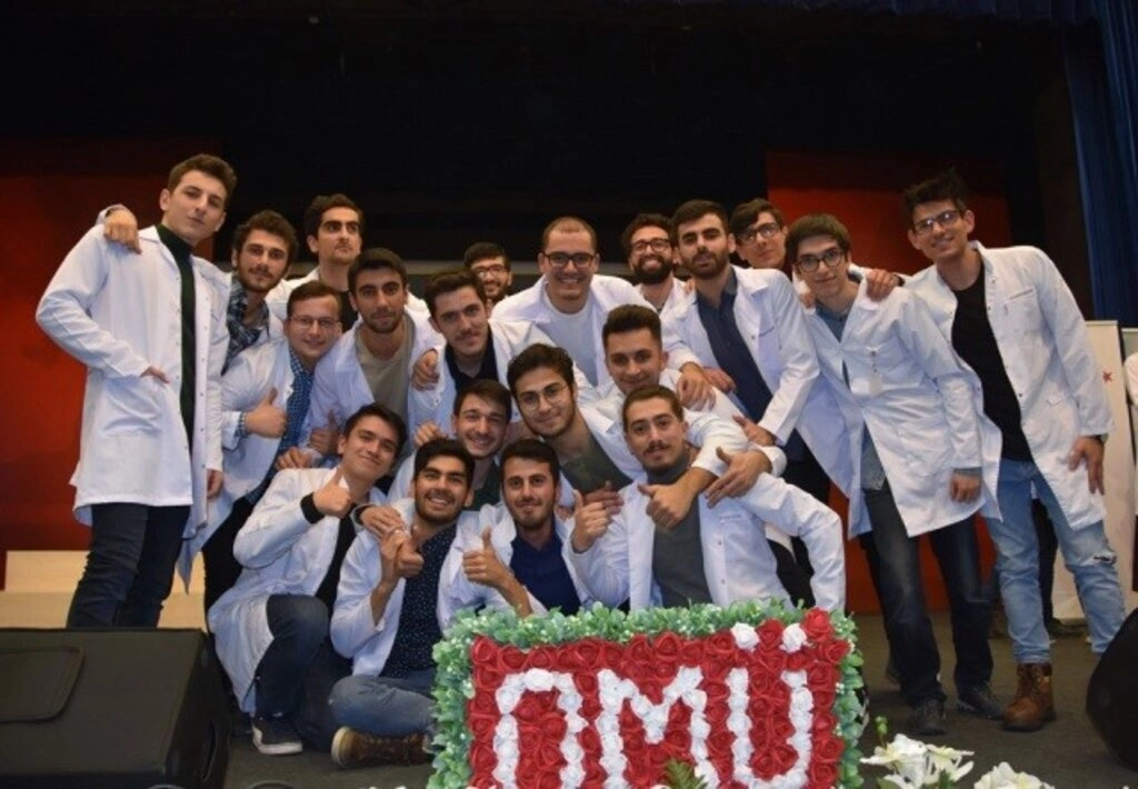 Genç Diş Hekimi Adayları Beyaz Önlüklerini Giydi - Resim 31