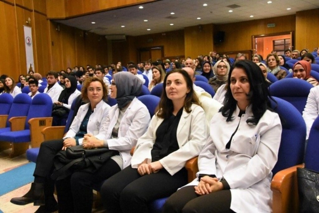 Genç Diş Hekimi Adayları Beyaz Önlüklerini Giydi - Resim 36