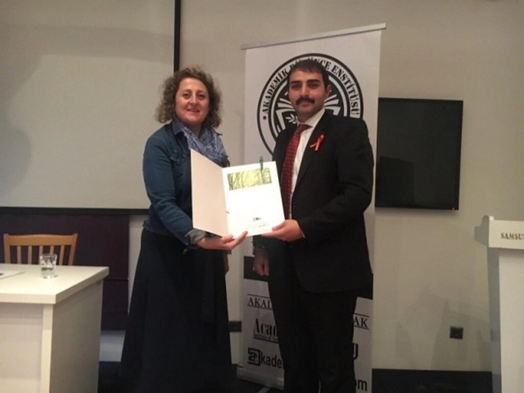 Akademik Düşünce Enstitüsü'nden Söyleşi - Resim 1