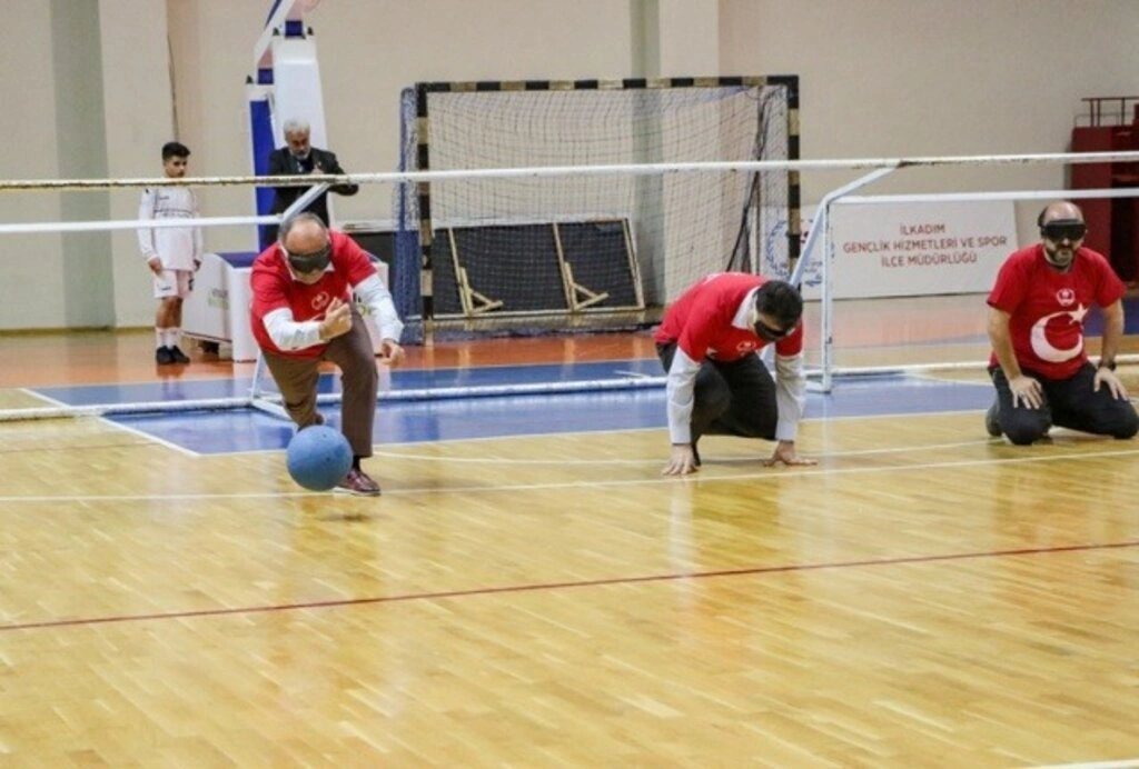 Samsun protokolü ile engelliler çeşitli branşlarda turnuva yaptılar - Resim 4