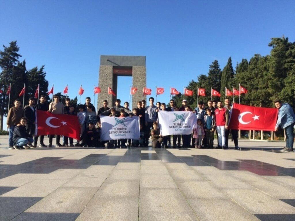 TÜGVA'lı gençlerden Ecdada Vefa ziyareti - Resim 3
