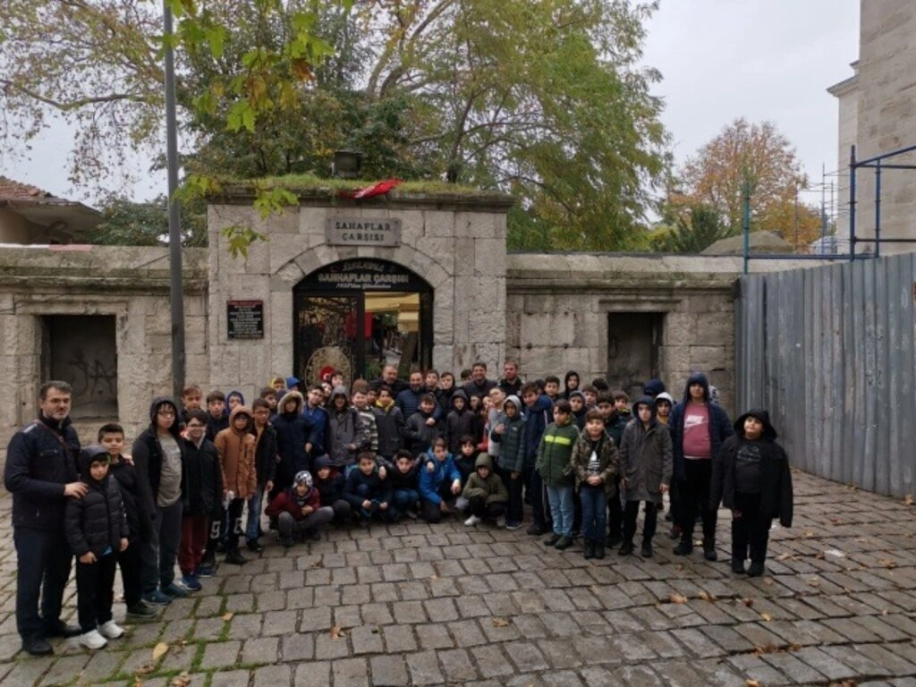 TÜGVA'lı gençlerden Ecdada Vefa ziyareti - Resim 8