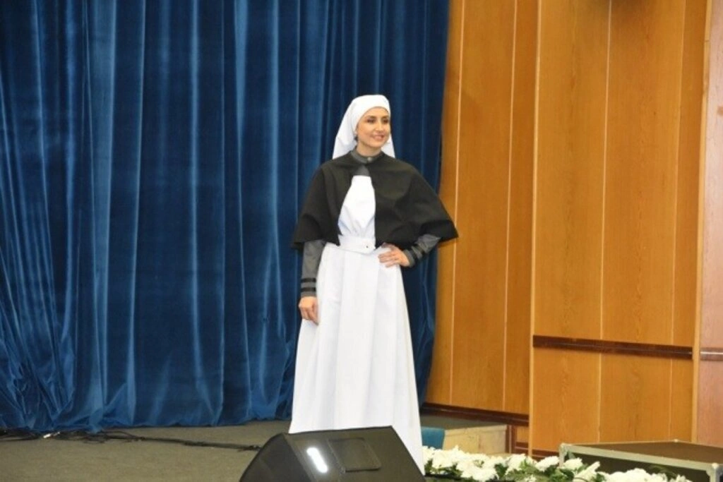 Geçmişten Günümüze Hemşirelik Kıyafetleri Defilesi OMÜ’de Sergilendi - Resim 4