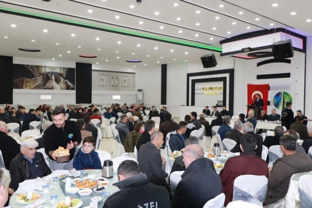Ayvacık'ta İlçe esnafları ile istişare toplantısı - Resim 4