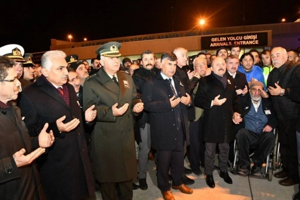 Şehit Kemal Sayar'ın naaşı Samsun'da - Resim 7