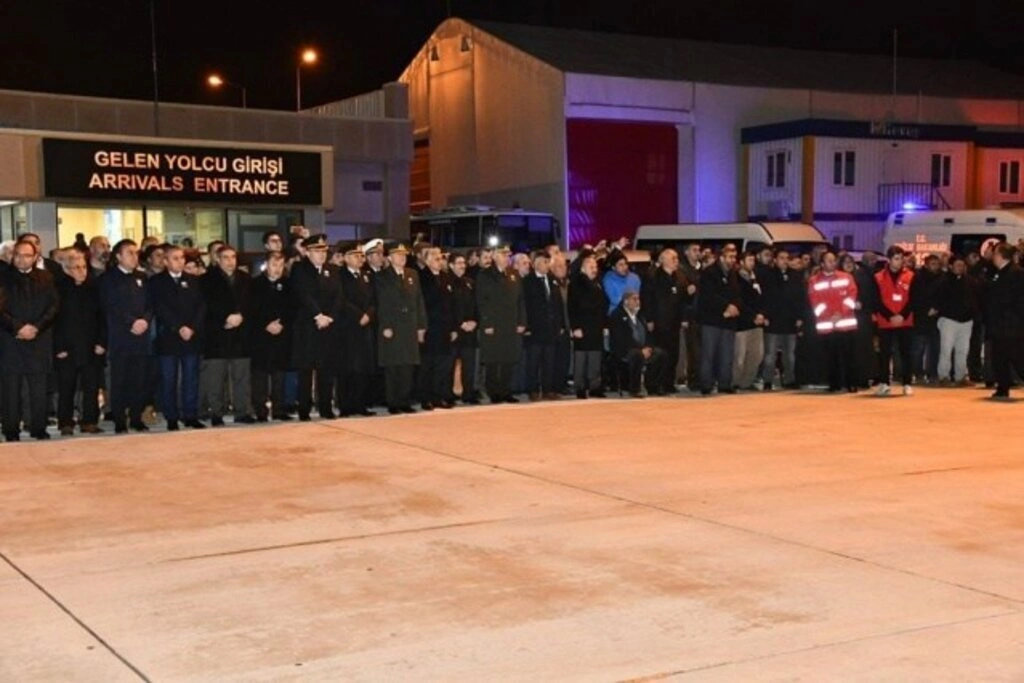 Şehit Kemal Sayar'ın naaşı Samsun'da - Resim 8
