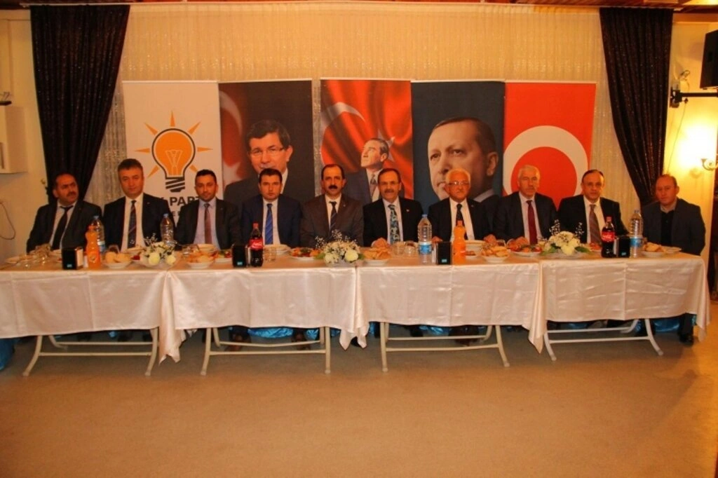 AK Parti Samsun İl Başkan Adayı Muharrem Göksel'in delegelere vermiş olduğu yemek programı - Resim 7