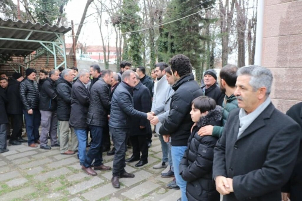 Haluk İpek'in kardeşi Selçuk İpek son yolculuğuna uğurlandı - Resim 4