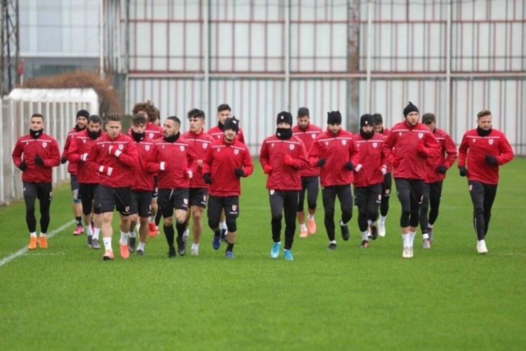 Samsunspor Gümüşhanespor maçının hazırlıklarını sürdürüyor - Resim 3