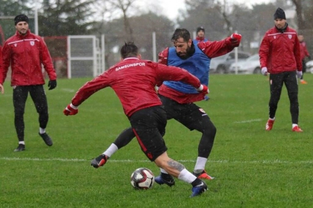 Samsunspor Gümüşhanespor maçının hazırlıklarını sürdürüyor - Resim 5