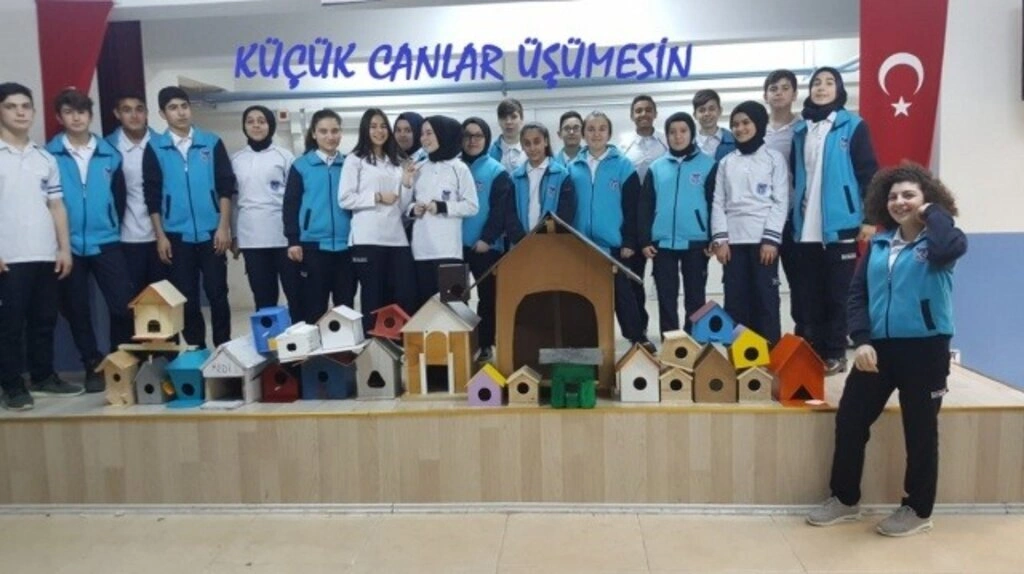 ibn-i Sina Lisesinden örnek Davranış - Resim 1