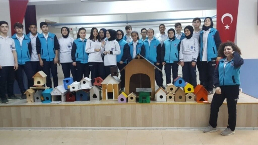 ibn-i Sina Lisesinden örnek Davranış - Resim 9