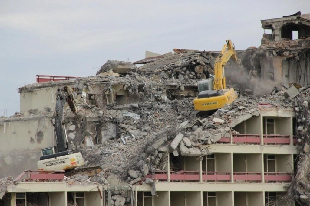 Büyük Samsun oteli yıkım çalışması - Resim 6