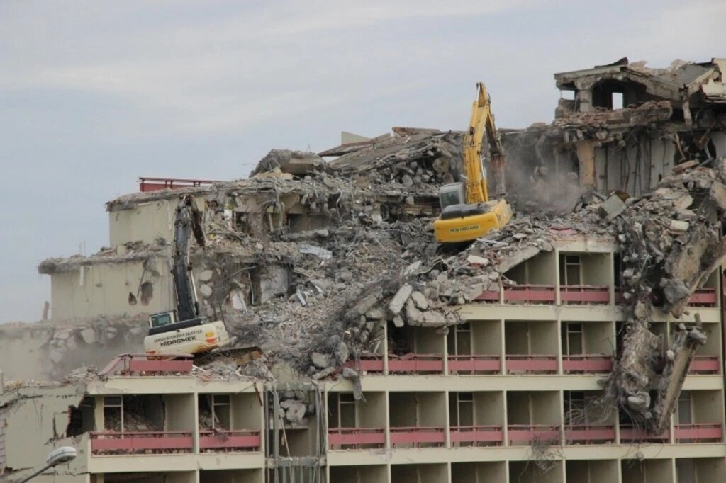 Büyük Samsun oteli yıkım çalışması - Resim 9