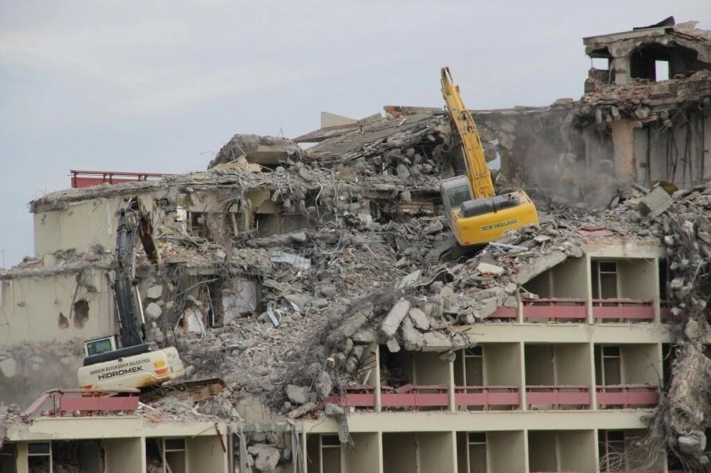 Büyük Samsun oteli yıkım çalışması - Resim 13