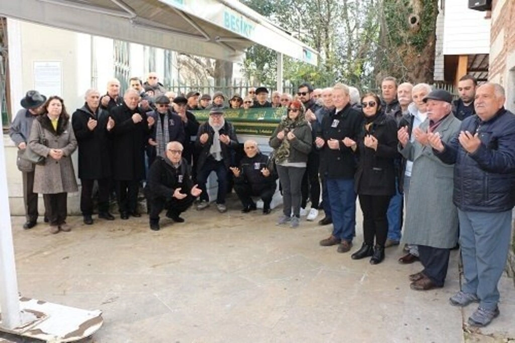 Duayen Gazeteci Vural Dilmaç Son Yolculuğuna Dualarla Uğurlandı - Resim 1