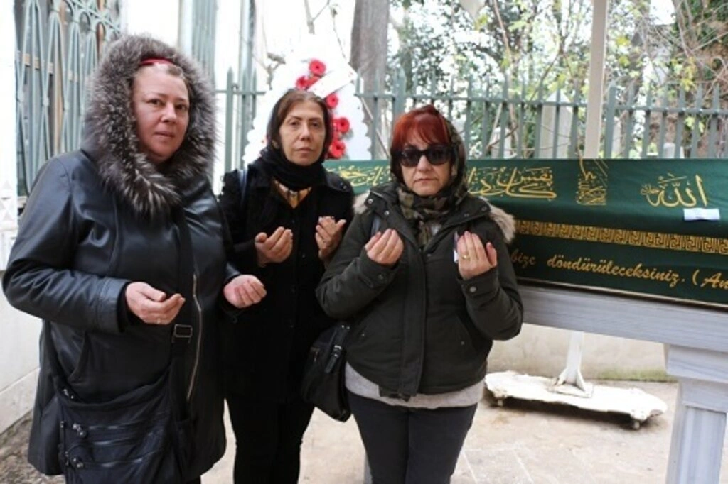 Duayen Gazeteci Vural Dilmaç Son Yolculuğuna Dualarla Uğurlandı - Resim 4