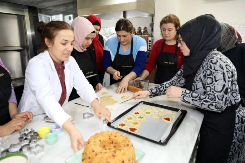 İlkadım Aşçılık Kursları Meslek Edindiriyor - Resim 2