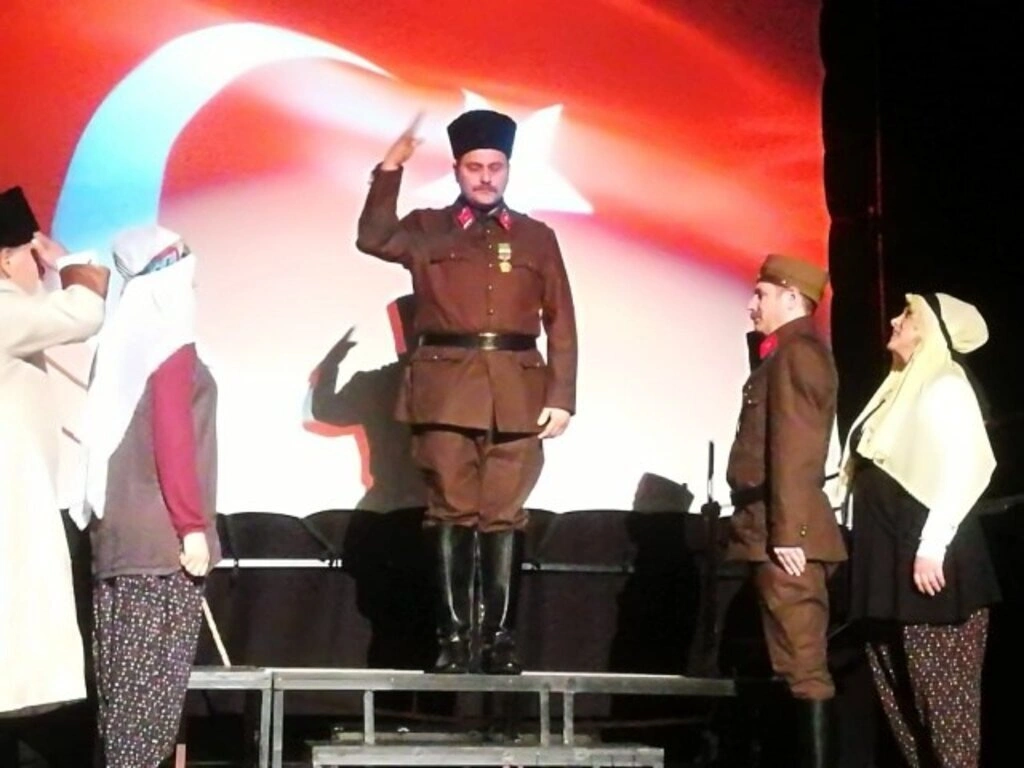 'Şu Çılgın Türkler' Samsun'da Sahne Aldı - Resim 6