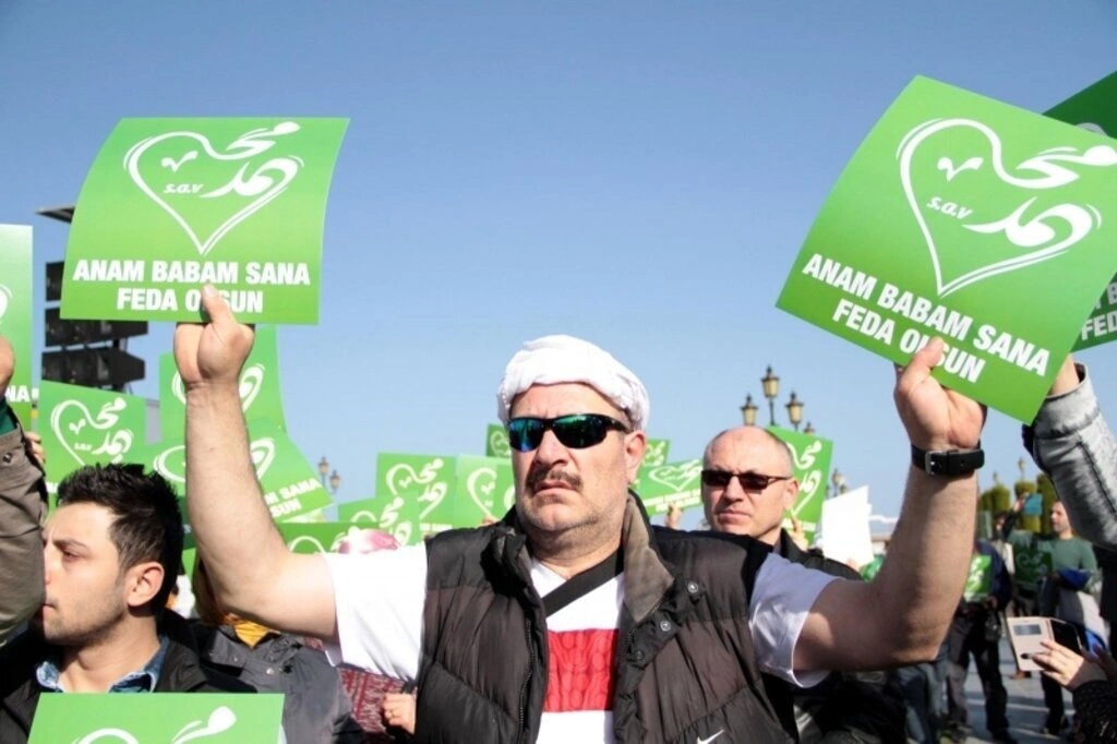Charlie Hebdo karikatürlerinin yayınlanmasına Samsun'dan büyük tepki - Resim 12