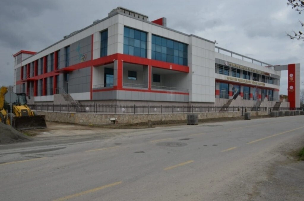Yarı Olimpik Yüzme Havuzu 19 Mayıs İlçesi'nde açılıyor - Resim 2