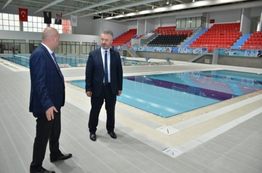 Yarı Olimpik Yüzme Havuzu 19 Mayıs İlçesi'nde açılıyor - Resim 5